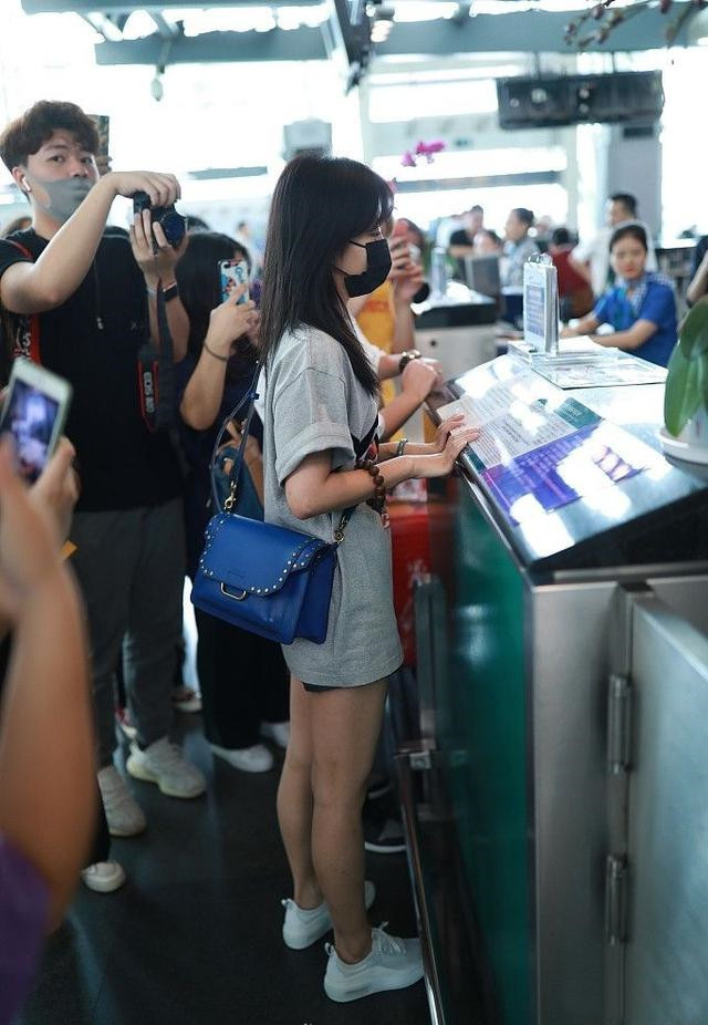 谭松韵换了造型师吗?这才是奔3女人的正确打开方式!