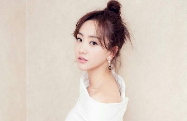 把演员当兼职的女星,颁奖基本不去,出道17年被称为“最懒女星”