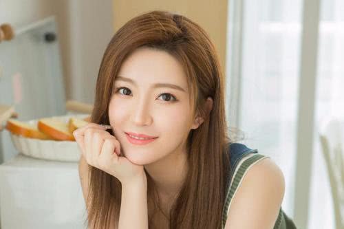 感情中，经常给你发这4条消息的女人，无疑就是拿你当备胎！