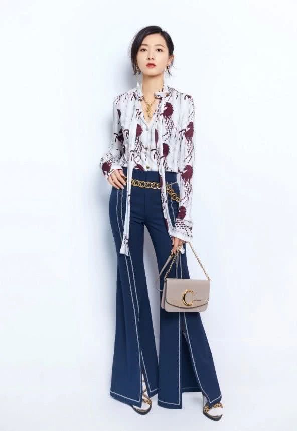 万茜挂1万根“面条”在身上，美成女神