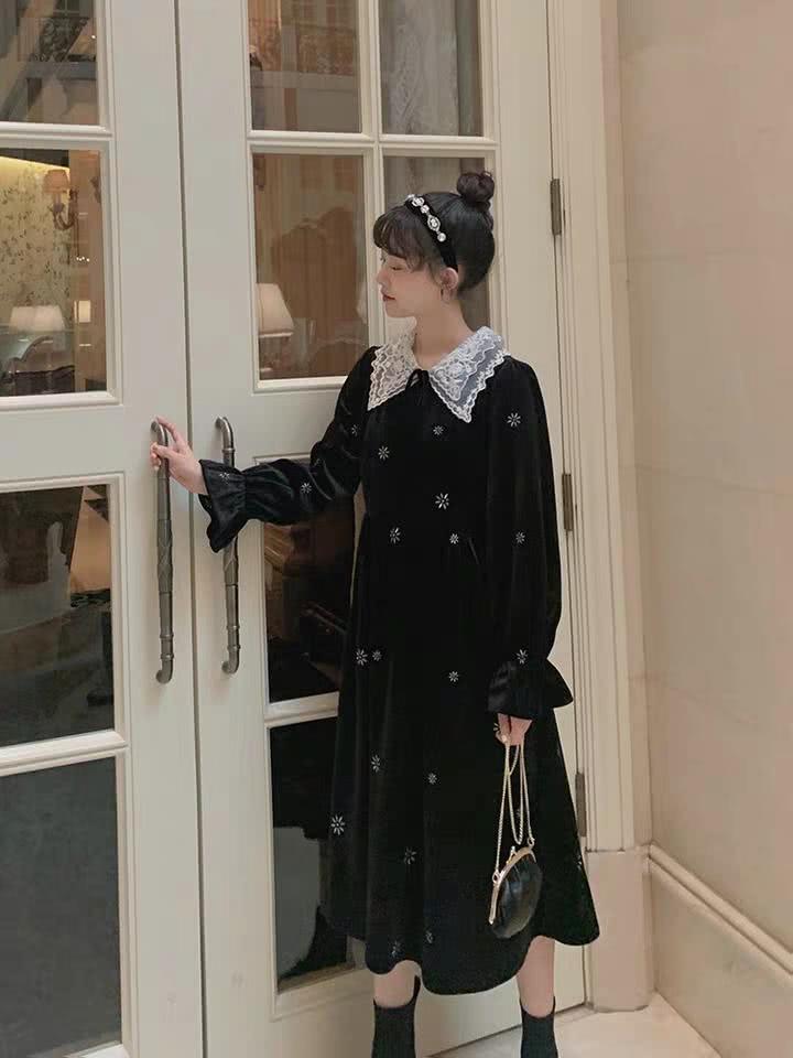 早春很火的连衣裙新穿法,时髦洋气又显身材,高级感太强