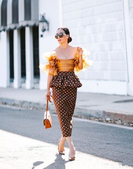 小个子辣妈的四季穿搭圈粉了,时尚百变,矮个子穿出170的气势