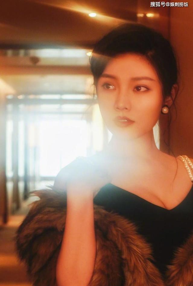 徐冬冬新戏化身泰国人妖,造型新鲜火辣,获不少网民大赞美女