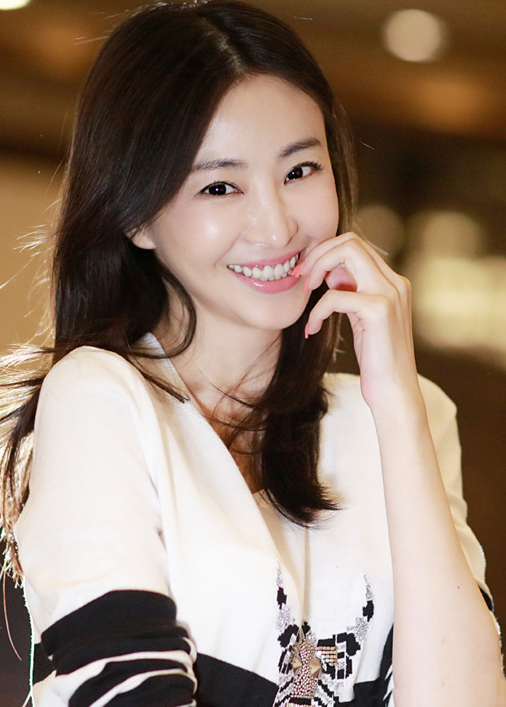 娱乐圈中空姐出身的女明星，你知道都有谁吗？