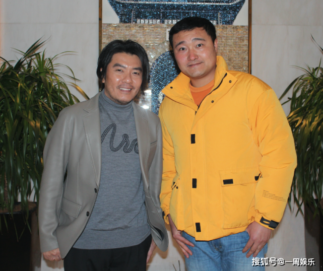 47岁阿杜近照曝光,曾经红极一时帅过郑伊健,如今却衰老难认