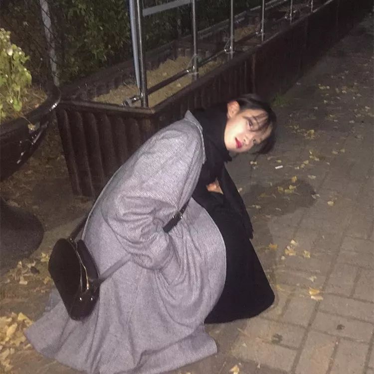 随便穿穿就有时髦感，她的衣品我超羡慕！