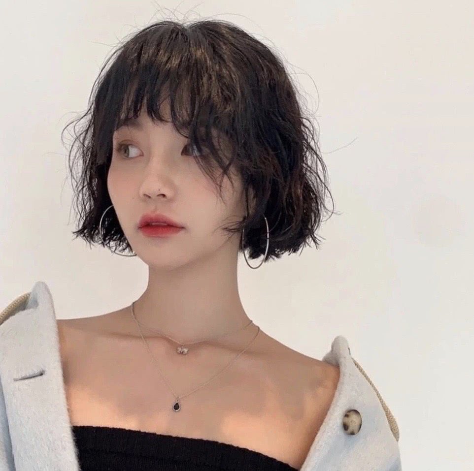 2020最火的“人鱼卷发”，比锁骨发还要好看，修饰脸型让你又美又飒