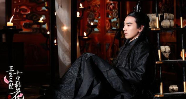 出道就获金钟奖，拥有“整容式演技”，他从电影咖变成了电视剧咖