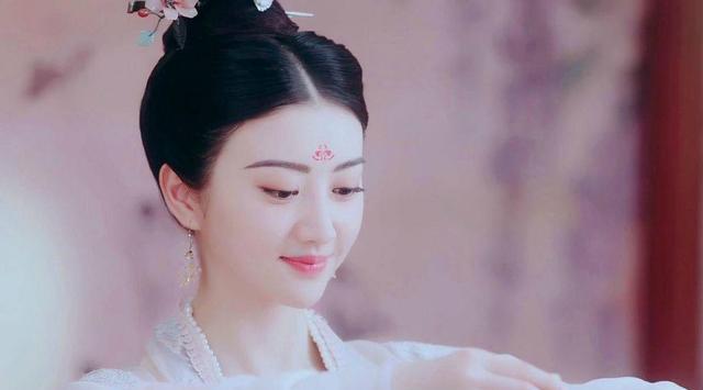 这几位女星始终都红不起来，杨蓉上榜，她当了38次女主都不火！