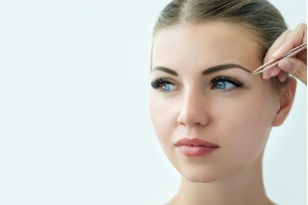 女生眉毛画对称的方法，六个小技巧让你画出漂亮眉形
