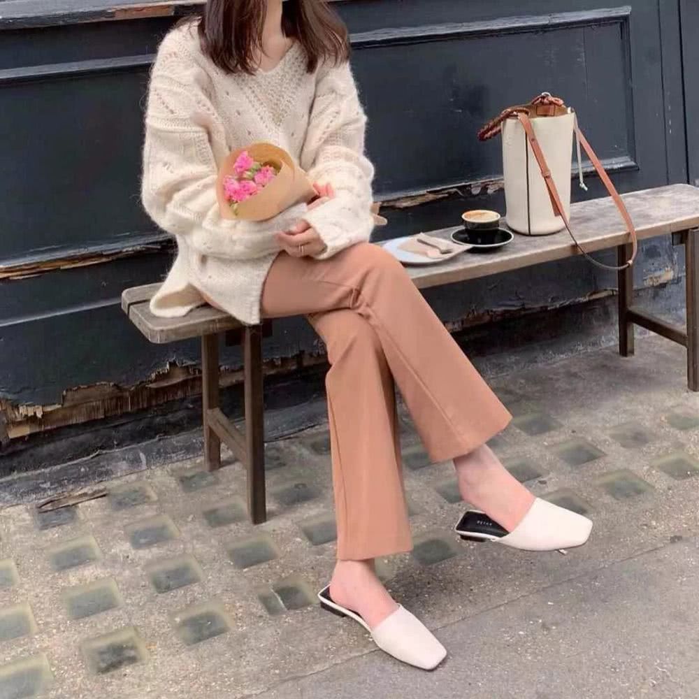 针织衫+拖地裤=秋冬巨洋气穿搭,好看到爆