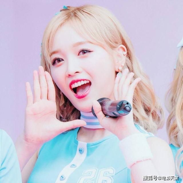 吴宣仪大粉透露斗郑爽保守估计15万，现在没钱了，这是要筹钱？