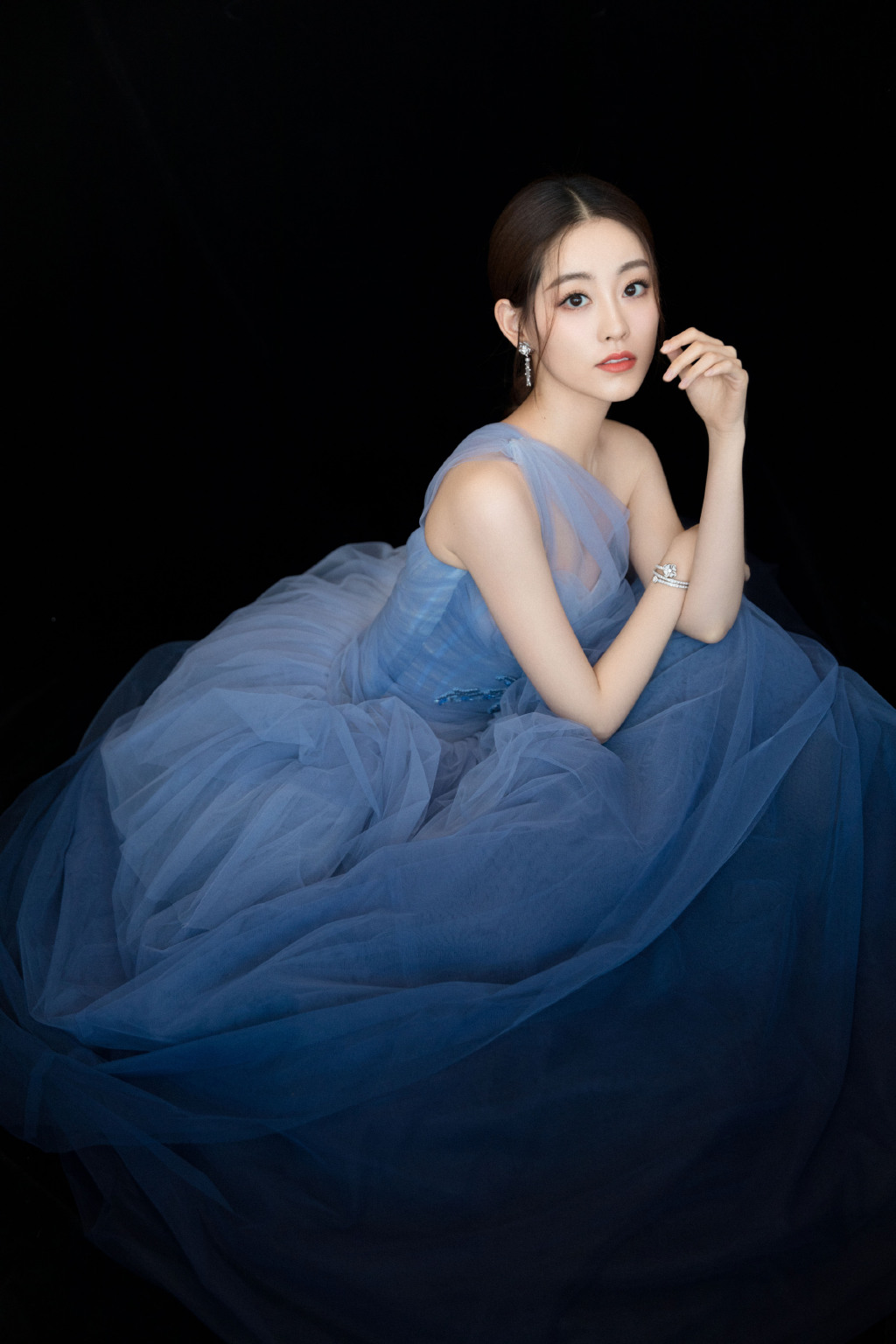 祝绪丹温婉大气性感图片