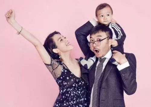 没想到汪涵是二婚!前妻照片曝光,气质不输现任杨乐乐!