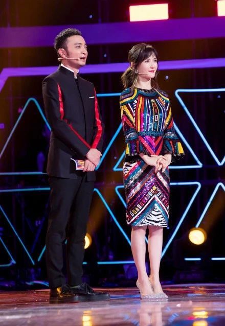 湖南台主持大洗牌,何炅成一哥汪涵惨跟谢娜同级,沈梦辰不再受捧