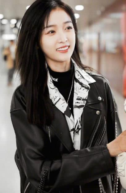 秋冬时节不会穿衣,吴宣仪的4套穿搭技巧让你一不小心变成时髦精