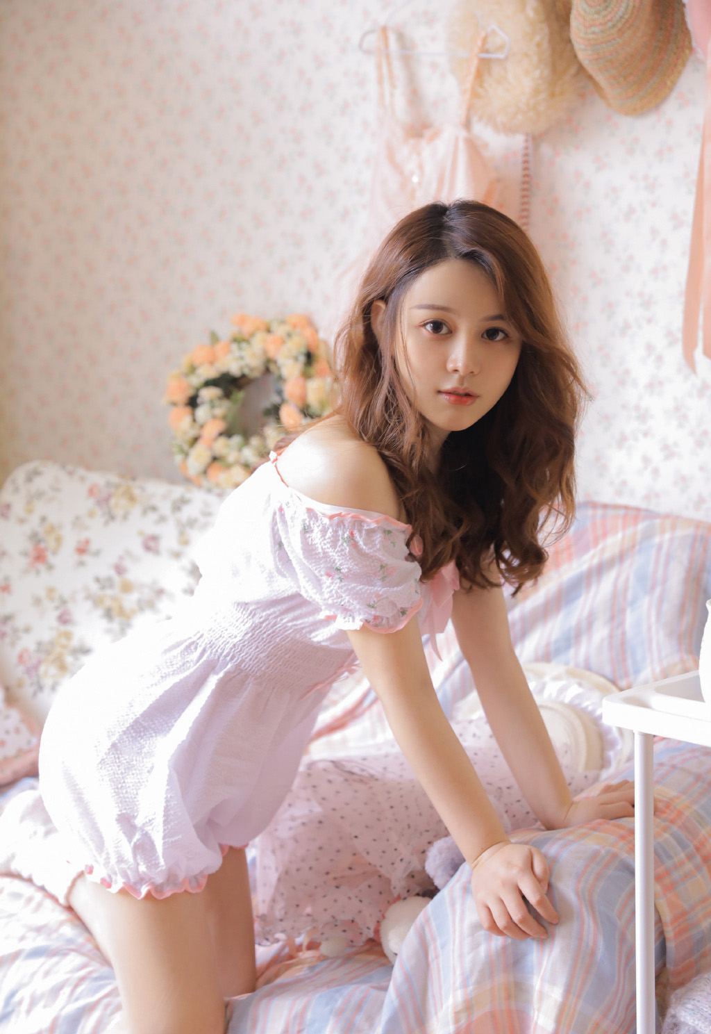 美艳性感美女小姐姐长腿诱惑写真