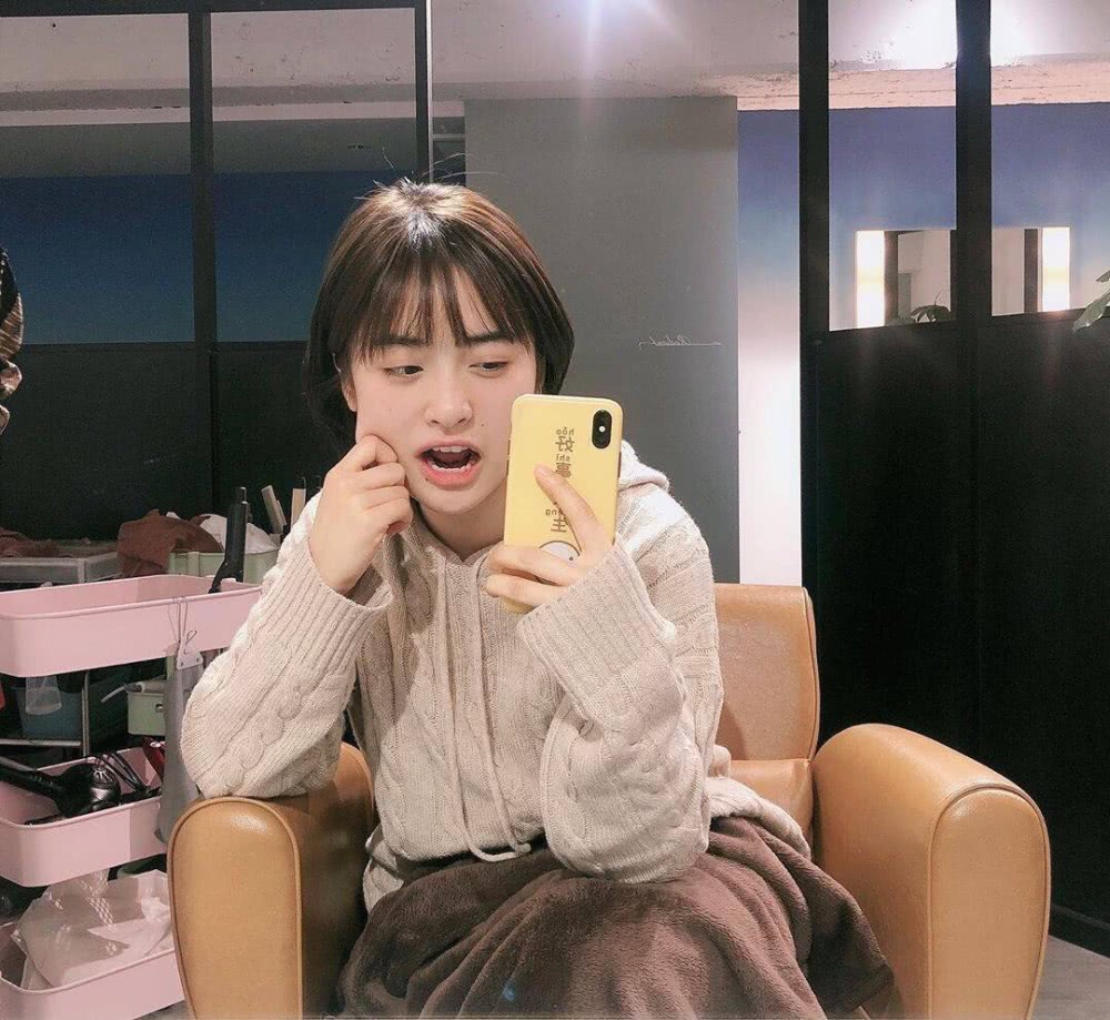 沈月开年杂志大片出炉，日系滤镜下美得宛如精灵，这次不是照骗了吧？