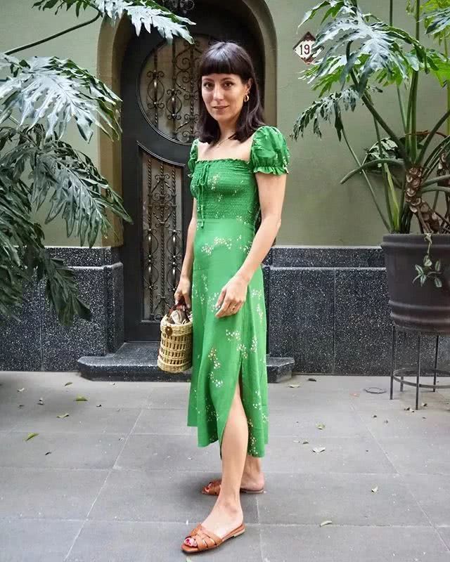 秋冬大热连身裙!选对面料能令轻奢度飙升