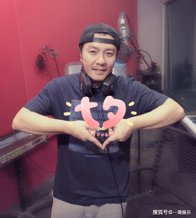 47岁阿杜近照曝光,曾经红极一时帅过郑伊健,如今却衰老难认