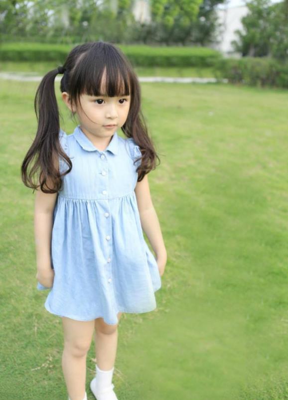 她是“最美小童星”,3岁出道年入百万,如今10岁的她长成这样