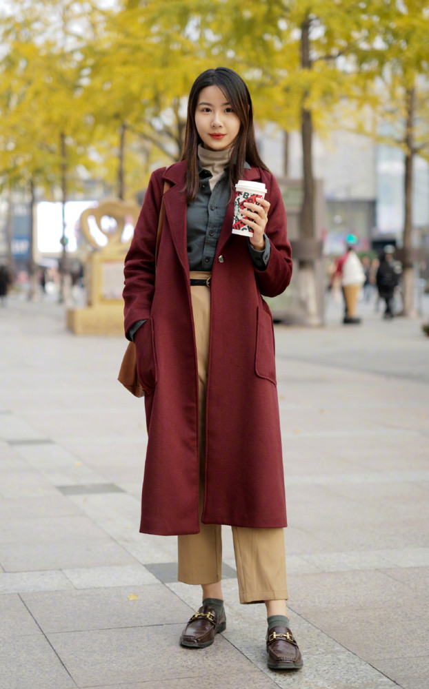 国内街拍：今冬街头私服LOOK，知性优雅还不失个性