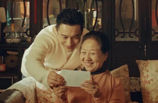 演春晚小品获赞,他却坦言人气不如流量小生,做15年慈善令人钦佩