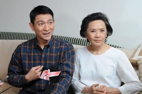 帮刘德华还4千万债务, 晚年被子女啃老到破产, 今被华仔宠上天