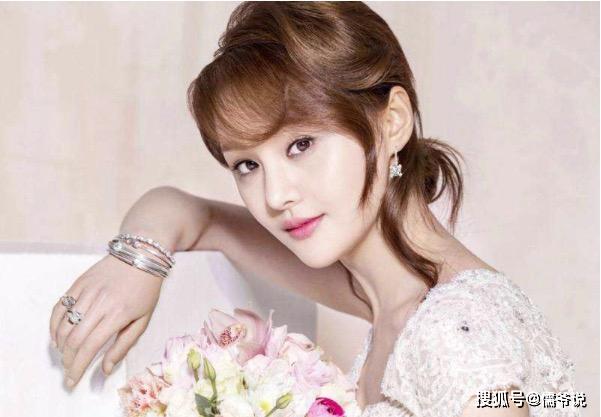 张恒郑爽分手后,留下烂摊子给郑爽,但郑爽的操作太有情有义了