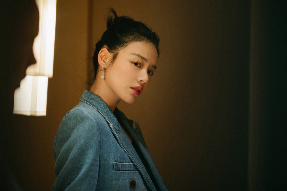 马思纯时尚干练写真图片