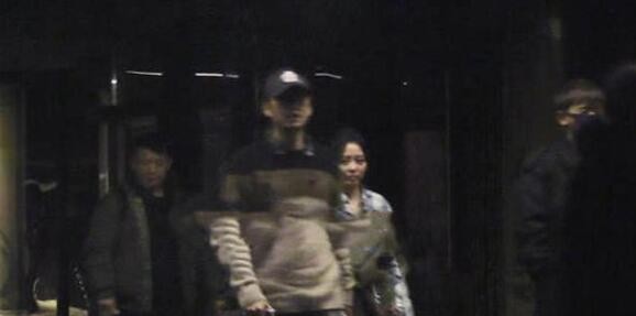 张靓颖被曝或将官宣新恋情，新男友是前夫伴郎，三人关系错综复杂