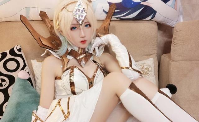 腐团儿还能火多久？喜欢她的都是富二代，但也快凉了