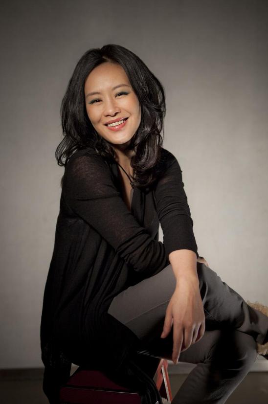 她曾比肩刘晓庆陈冲,嫁给大她12岁老公,现如今依旧无儿无女