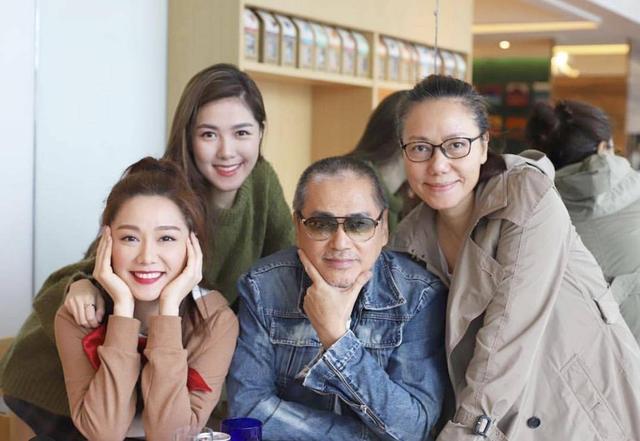 TVB小花放话:好多好莱坞导演找我 晒合照妹妹颜值抢镜身材上乘