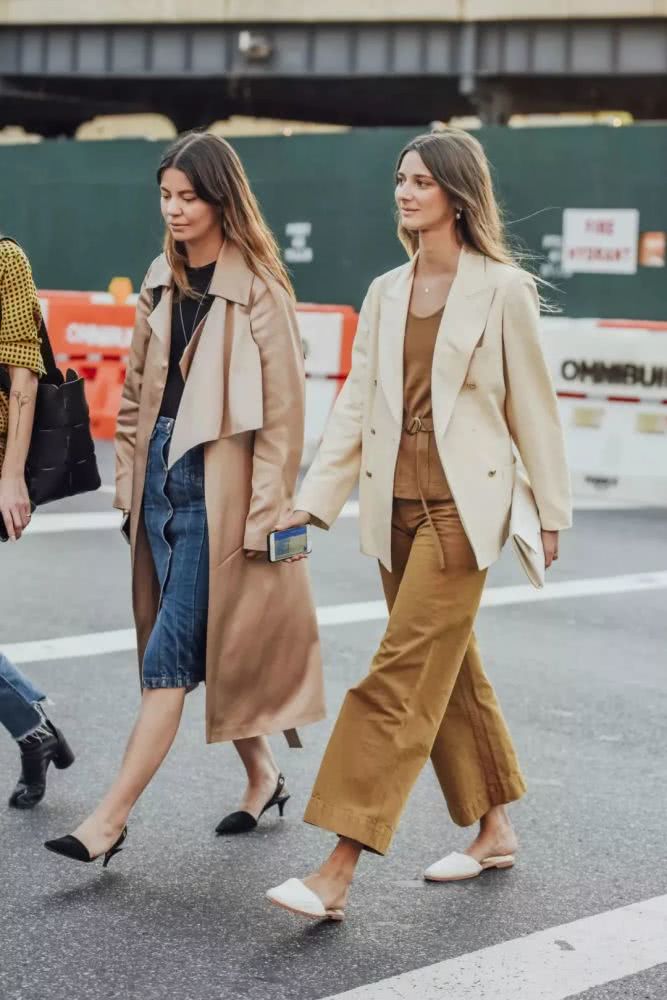 值得入手的 4 种色系下装,让你在人群中脱颖而出!