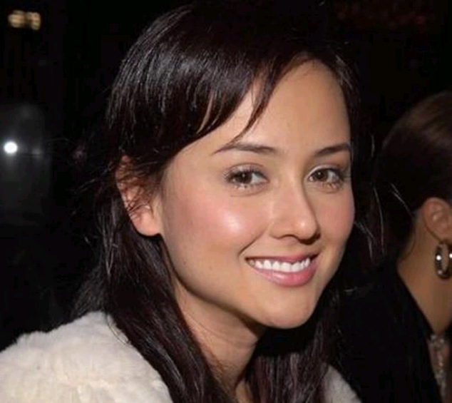 天生就很美丽却还执意整容,结果变得更丑了,这些女星太可怜!