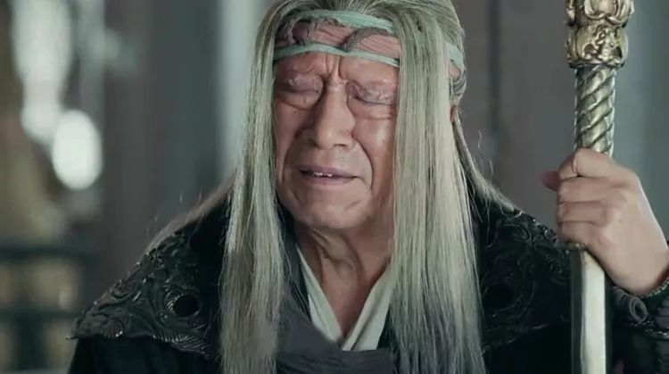 他是国家一级演员,二婚娶小37岁娇妻,今74岁还在拍戏养家