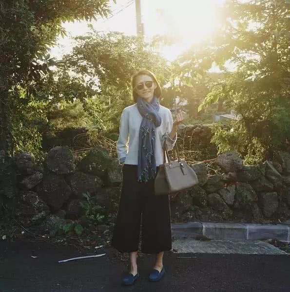 一夜爆红!这对济州夫妇356天穿情侣装,摄影旅行,上演最美爱情