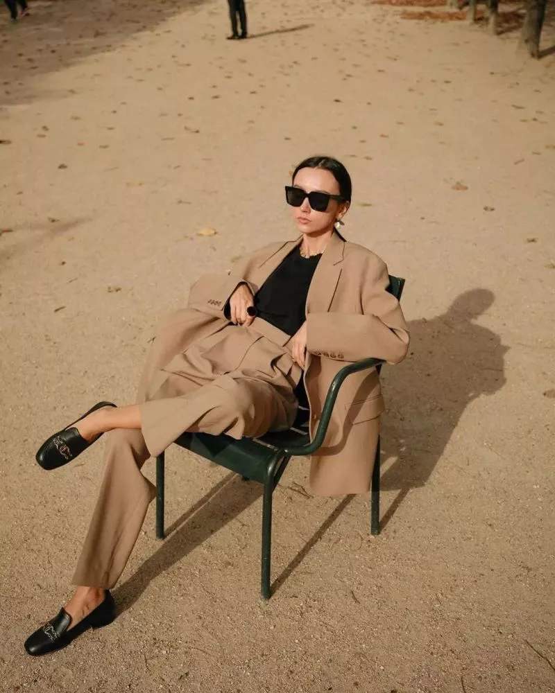 今冬超时髦的3双鞋,都帮你们挑出来了,买它