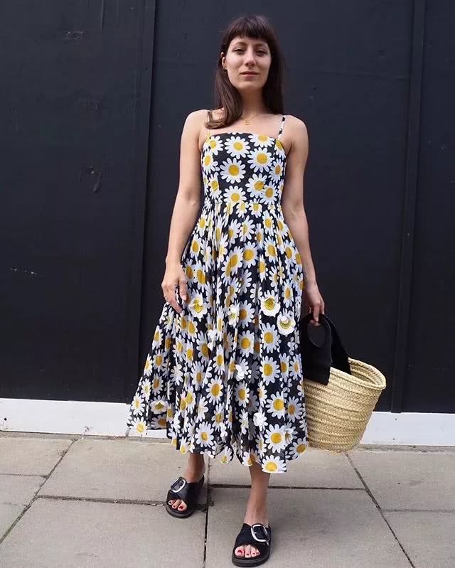 秋冬大热连身裙!选对面料能令轻奢度飙升