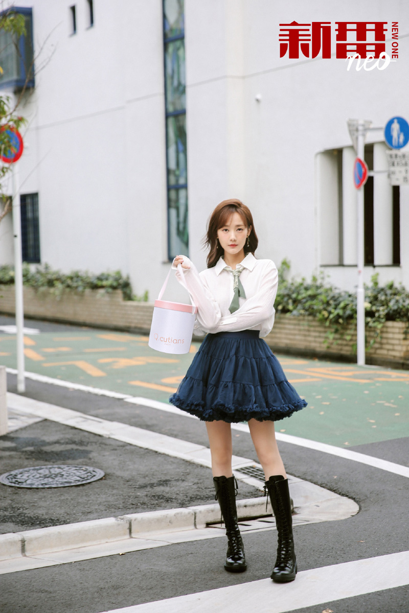 李一桐时尚杂志养眼写真图片欣赏