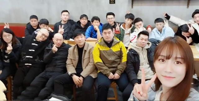 腐团儿还能火多久？喜欢她的都是富二代，但也快凉了