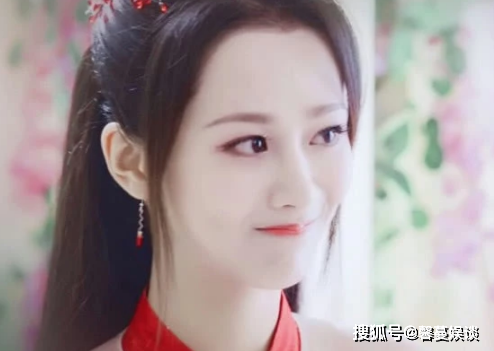 公认最美的27岁女星,陈钰琪第3,热巴第2,第一盛世美颜