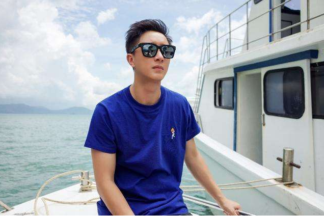 看《还没爱够》冲韩庚却被他吸粉,网友:蒋欣喜欢的男人差不了!