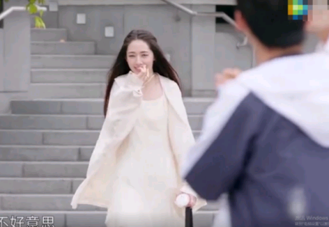 郭碧婷婚后再次参加综艺,看到她的穿着打扮,网友开眼了