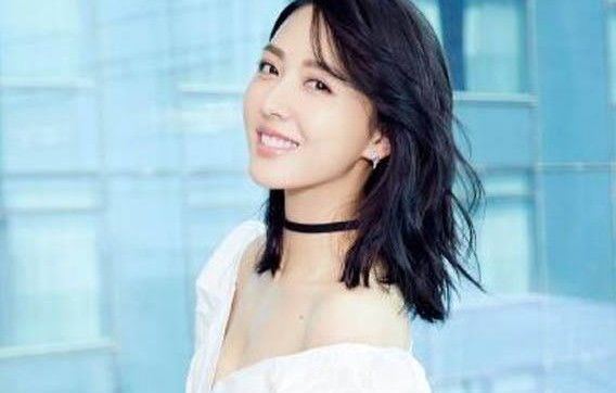 她曾是杨幂助理,因长相太漂亮被导演看中,搭档胡歌一夜爆红