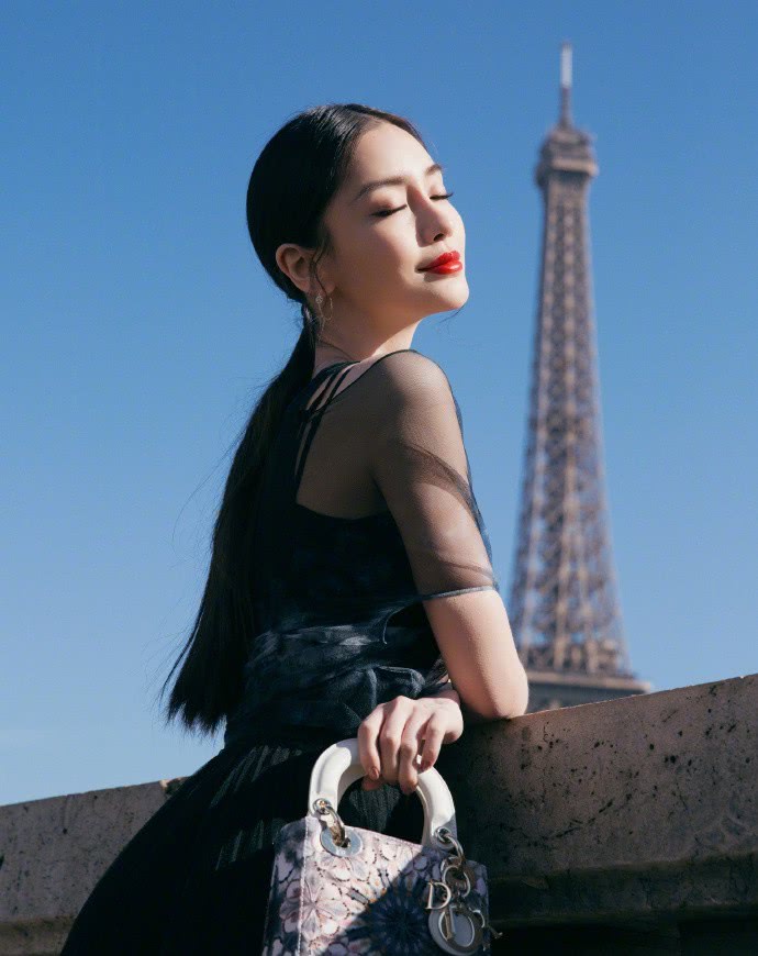 ANGELABABY轻盈薄纱通透柔软，展现无限柔情