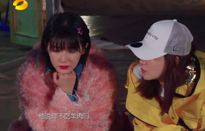 她的圈内人缘怎么这么差,男星都不接她电话,女星拉黑她微信