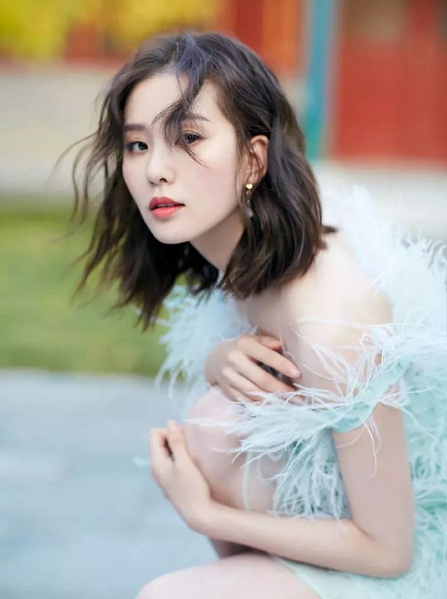 换发型=整容?这5款新年发型太美啦
