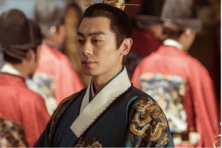 朱亚文不换头像被群催,出演《大明风华》电视剧飙演技